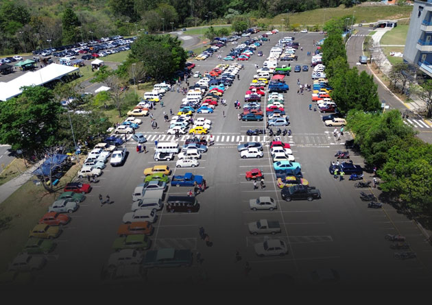 Encontro de Clássicos recebe 650 carros e 3.500 pessoas